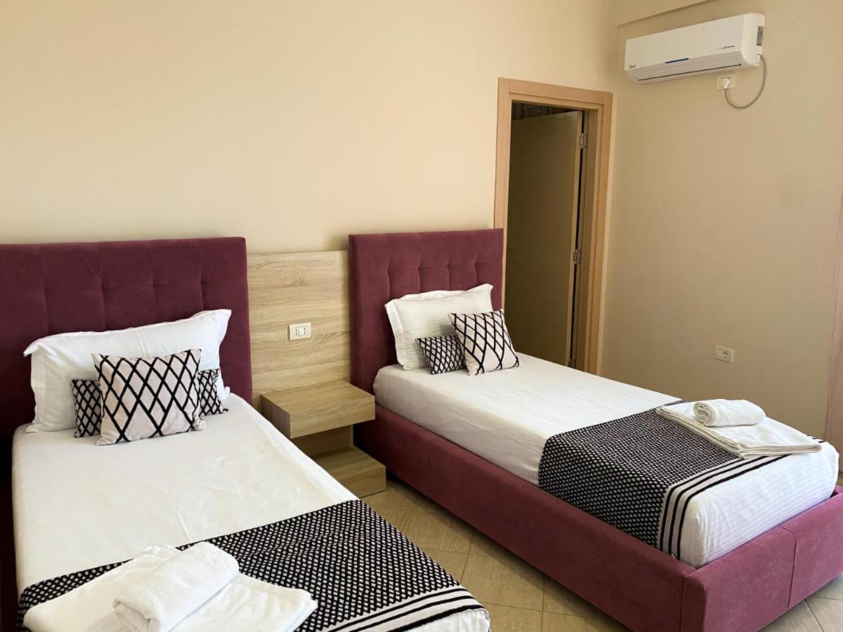 Bel Ami Suita Hotel Орикум Екстериор снимка