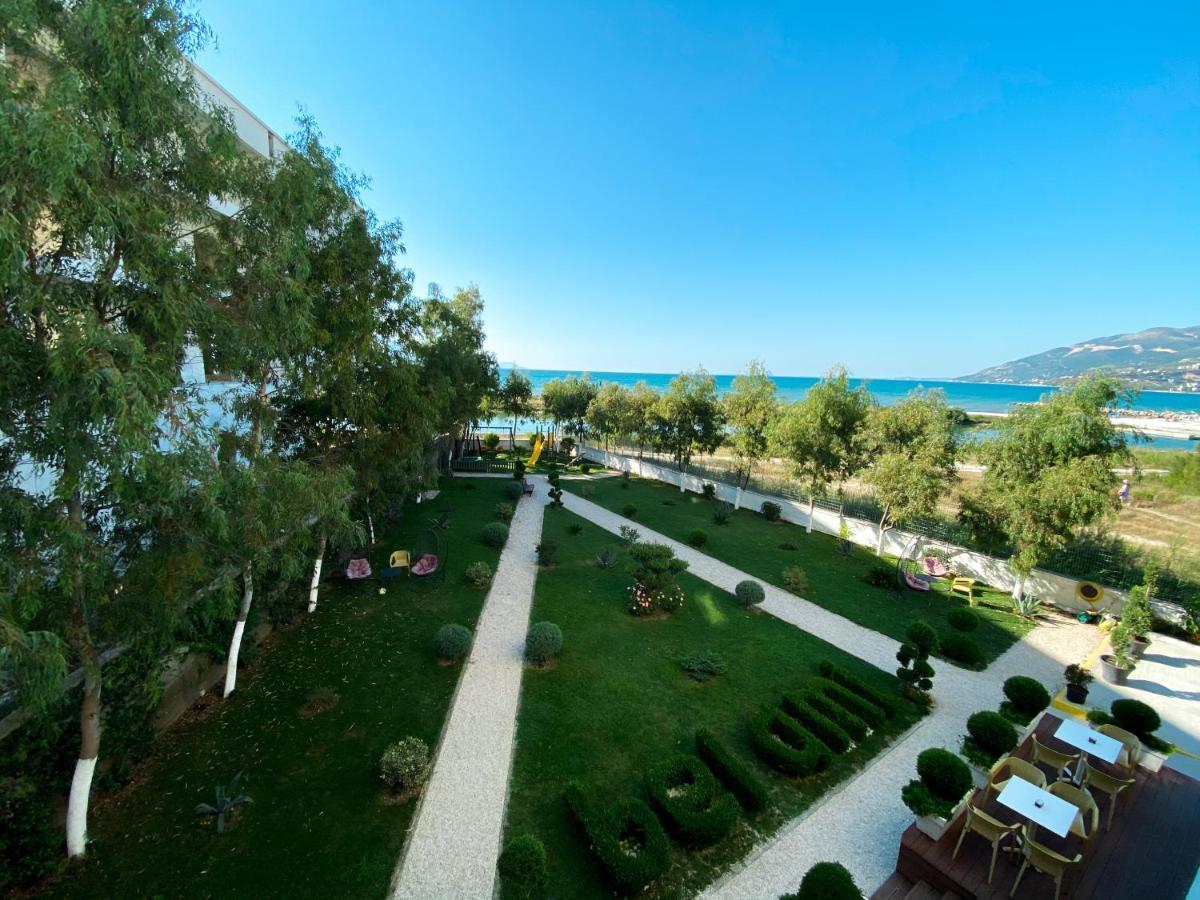 Bel Ami Suita Hotel Орикум Екстериор снимка