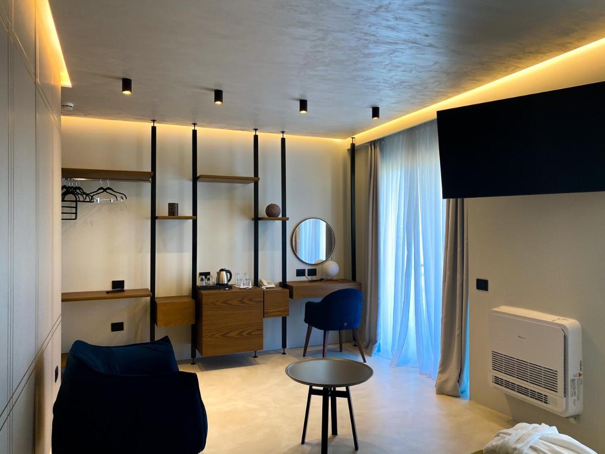 Bel Ami Suita Hotel Орикум Екстериор снимка