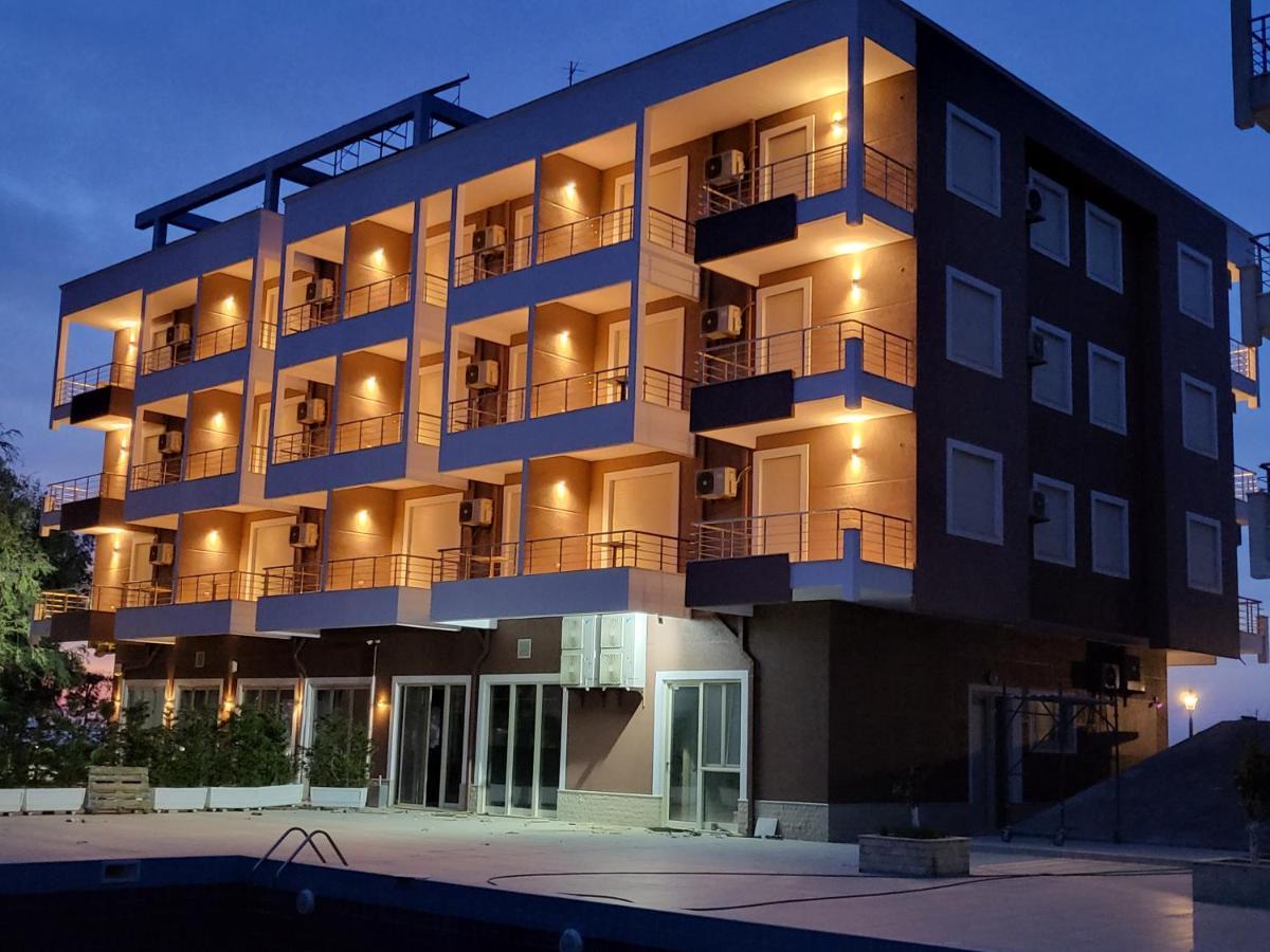 Bel Ami Suita Hotel Орикум Екстериор снимка