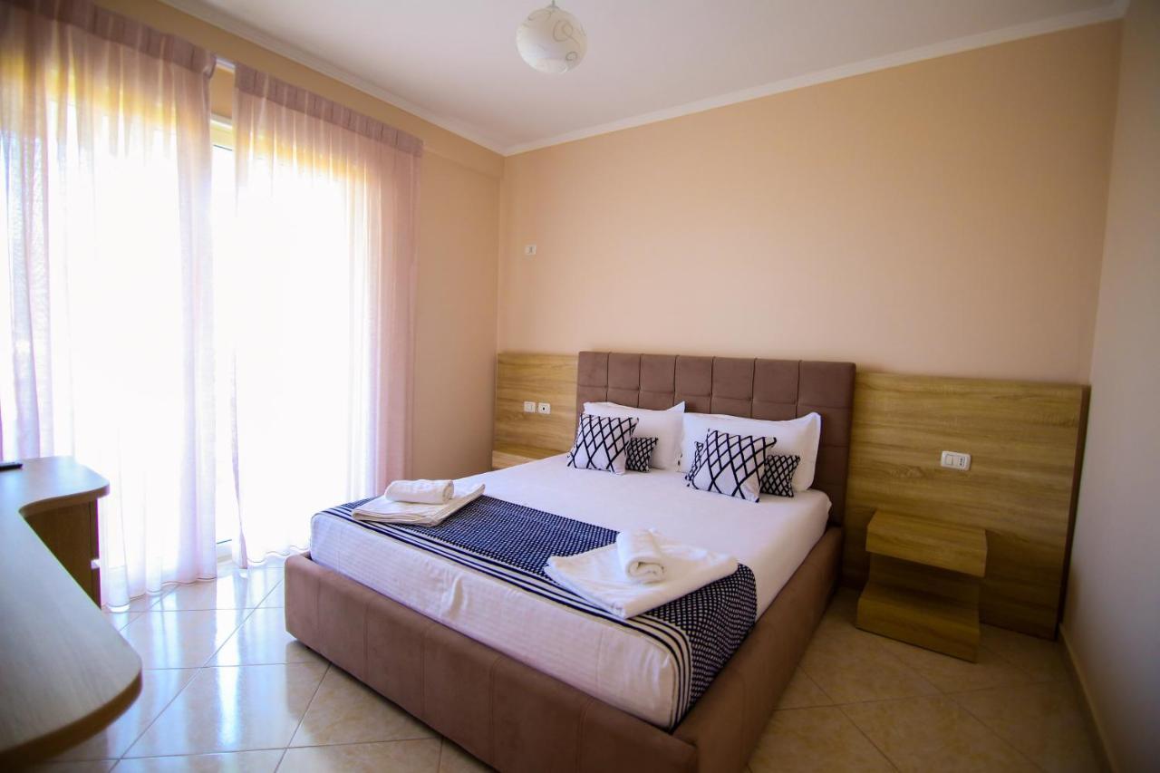 Bel Ami Suita Hotel Орикум Екстериор снимка