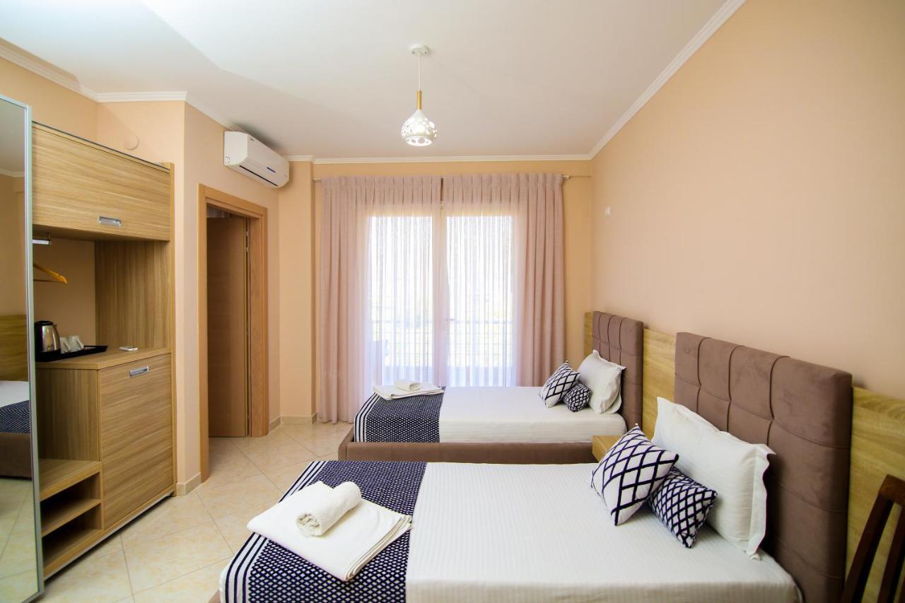 Bel Ami Suita Hotel Орикум Екстериор снимка