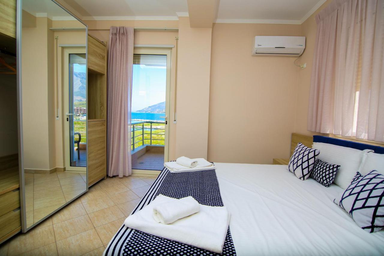 Bel Ami Suita Hotel Орикум Екстериор снимка