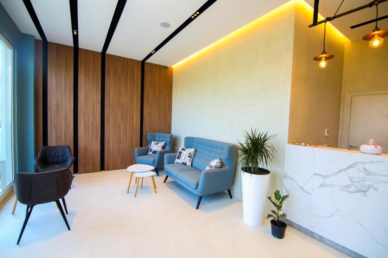 Bel Ami Suita Hotel Орикум Екстериор снимка
