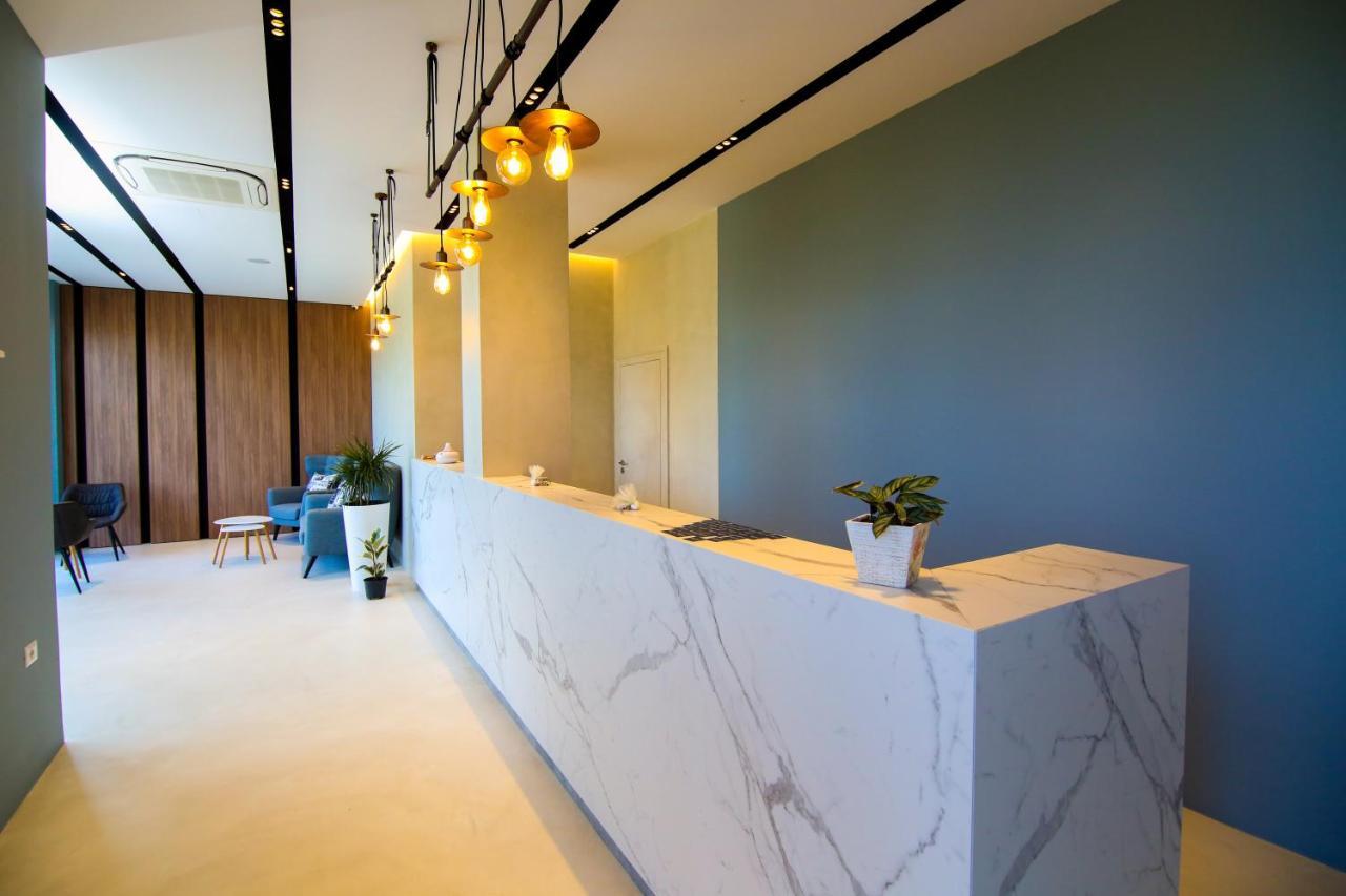 Bel Ami Suita Hotel Орикум Екстериор снимка