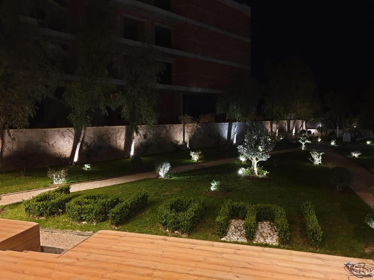 Bel Ami Suita Hotel Орикум Екстериор снимка